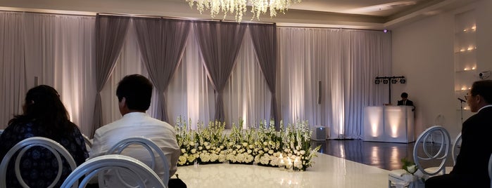 Venue by Three Petals is one of Paulさんのお気に入りスポット.