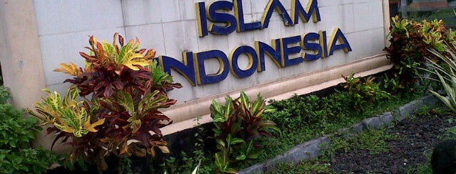 Universitas Islam Indonesia (UII) is one of Daerah Istimewa Yogyakarta. Indonesia.