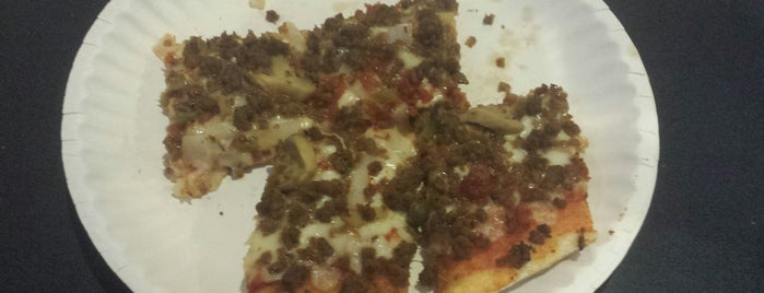 Sir Dano's Pizza Parlor is one of Southern Indiana favorites.