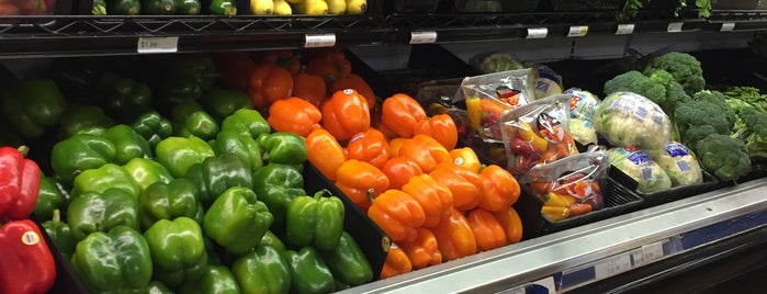 Bailey's General Store is one of Sanibel-Captiva Favorites.