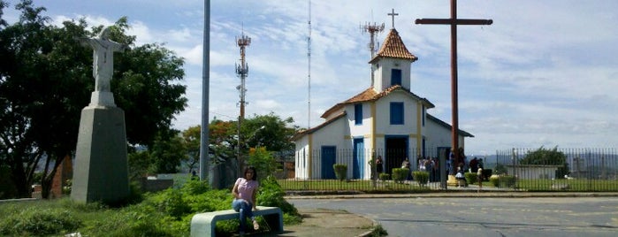Igreja Senhor do Bonfim is one of MELHOR LUGAR EM MOC.