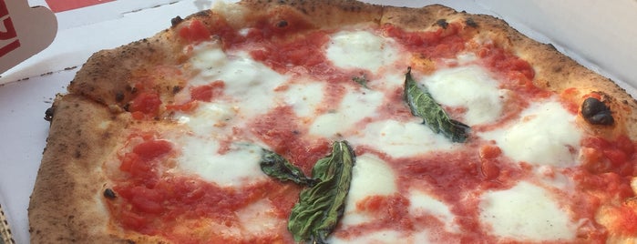 Treforni Pizza is one of Lugares favoritos de Brandon.