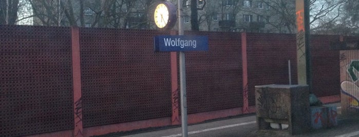 Bahnhof Wolfgang (Kr Hanau) is one of Bf's Rhein-Main.