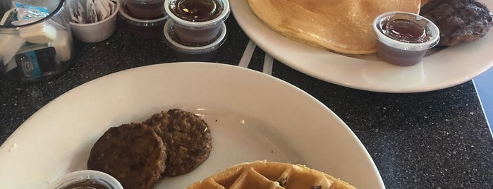 Thumbs Up Diner is one of Breakfast.