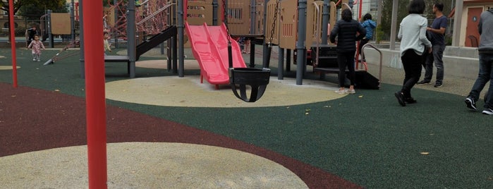 Fulton Playground is one of SF1.