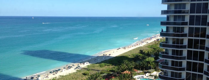 Miami Beach Resort & Spa is one of Mandeel.