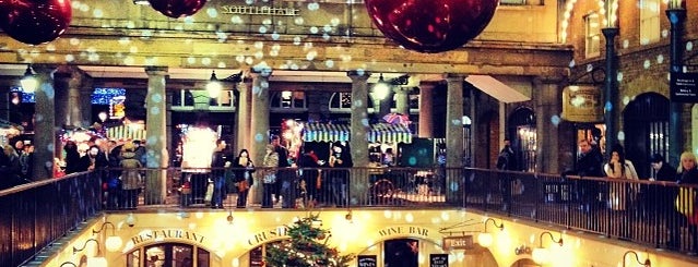 Mercado de Covent Garden is one of 4 Must See London Christmas Markets.