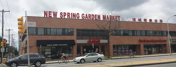 Spring Garden Market is one of Posti che sono piaciuti a Chris.