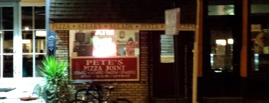 Pete's Pizza Joint is one of สถานที่ที่ Jamez ถูกใจ.