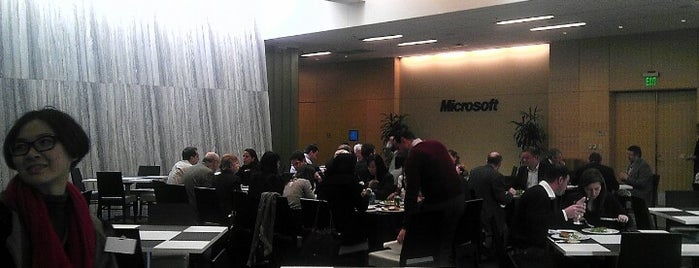 Microsoft Cafe 34 is one of Tempat yang Disukai Seth.