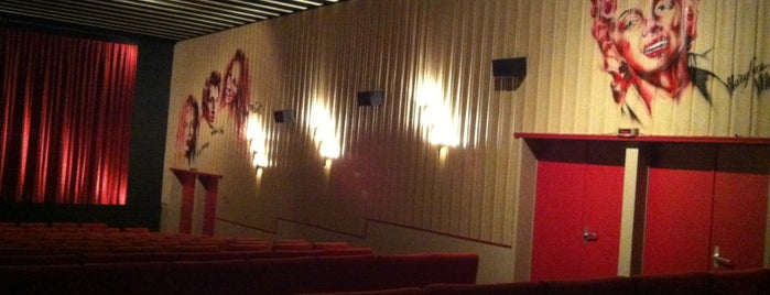 Cinema Rex Adelboden is one of Lugares favoritos de Carl.