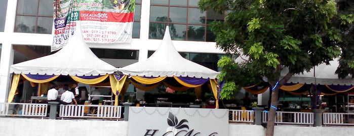 Hotel Abadi Melaka is one of Hotels & Resorts #3.