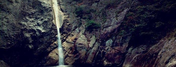 Biryeong Falls is one of South Korea.