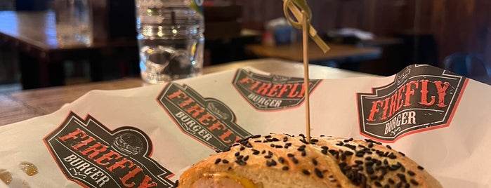 Firefly Burgers is one of Anoud'un Kaydettiği Mekanlar.