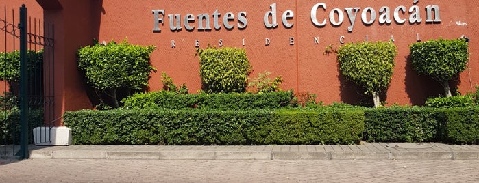 Fuentes de Coyoacan is one of Lugares favoritos de Chio.