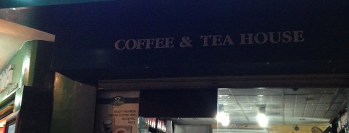 Phúc Long Coffee & Tea Express Mac Thi Buoi is one of Locais salvos de Chris Eko.
