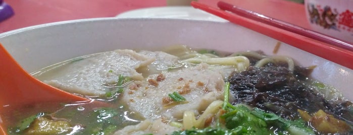 Fish Head Noodles is one of Tempat yang Disukai See Lok.
