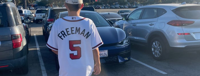 Dodger Stadium Parking is one of Posti che sono piaciuti a Bruce.