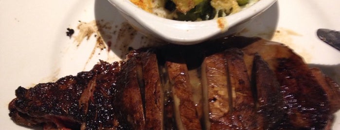 LongHorn Steakhouse is one of Lugares favoritos de Andres.