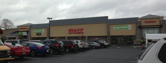Giant is one of Best Places.