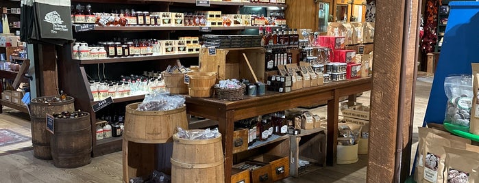 Vermont Country Store is one of (US&A).