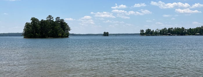 Lake Martin is one of Lakes.