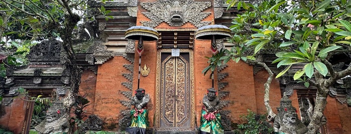 Puri Saren Ubud (Ubud Palace) is one of Bali ubud.
