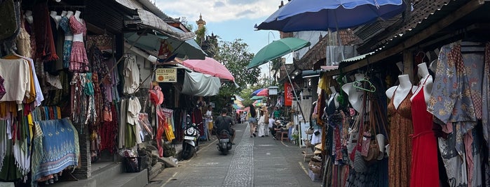 Ubud Art Market is one of Recommended Place to visit near Ubud area.