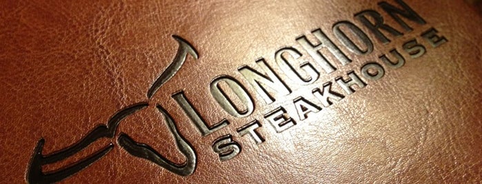 LongHorn Steakhouse is one of Lugares favoritos de Steven.