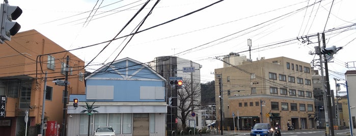 ローソン 葉山堀内店 is one of Closed Lawson 2.