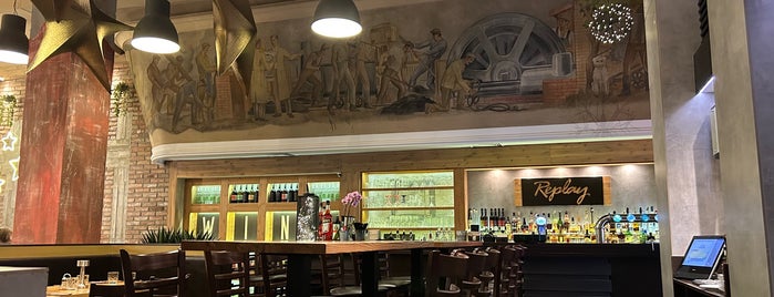 Replay Café Restaurant & Churrascaria is one of Éttermek Pécs.
