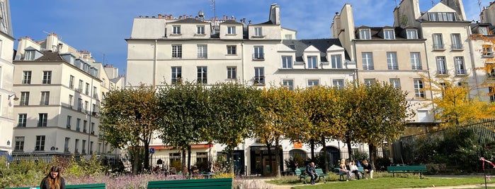 Jardin de l'Hôtel Salé - Léonor Fini is one of Paris da Clau.