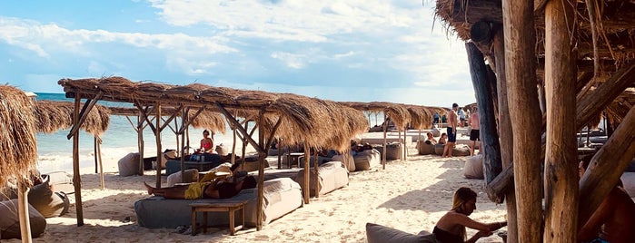 Papaya Playa Beach Club is one of Summer trip.