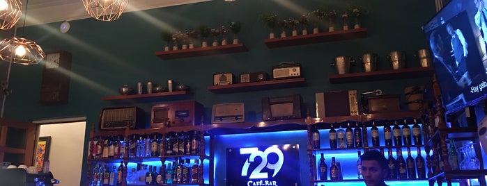 729 Café-Bar is one of Lorena : понравившиеся места.