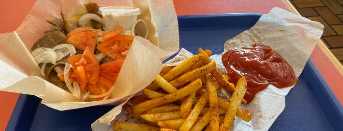 Niko's Gyros is one of On campus food.