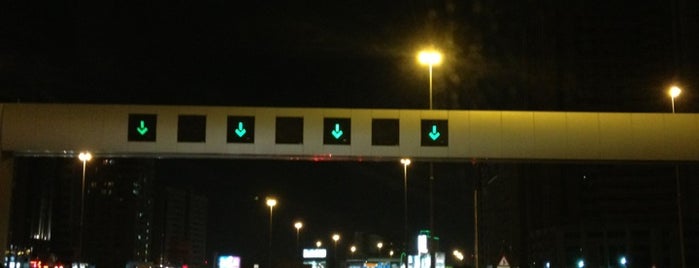 Dubai-Sharjah Border is one of bootes.