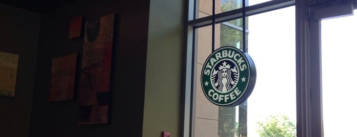 Starbucks on Cal Poly Campus is one of Orte, die Haluk gefallen.