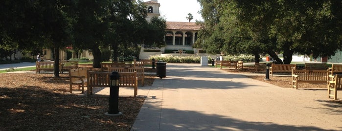 Occidental College is one of Lieux qui ont plu à Jaye.