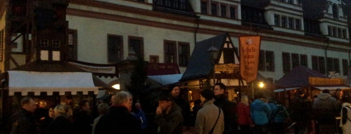 Mittelalterlicher Weihnachtsmarkt is one of leer.