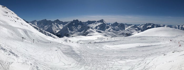 3600m Glacier is one of Alex'in Beğendiği Mekanlar.