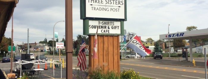 Three Sisters Trading Post is one of Niagara Falls Trip.