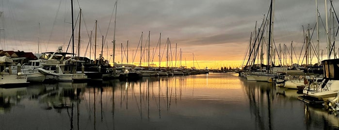 Cruising Yacht Club Of South Australia is one of Internode WiFi hotspots in South Australia.