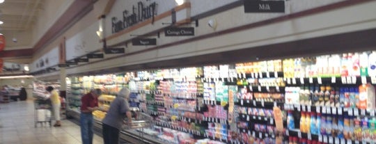 Raley's is one of Lugares favoritos de Charlie.