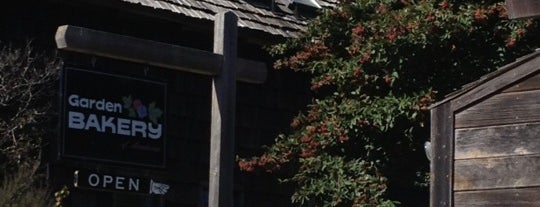 Garden Bakery is one of Chris'in Beğendiği Mekanlar.