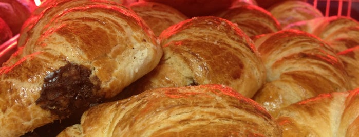 Croissants Alfredo is one of Lugares para comer gdl.