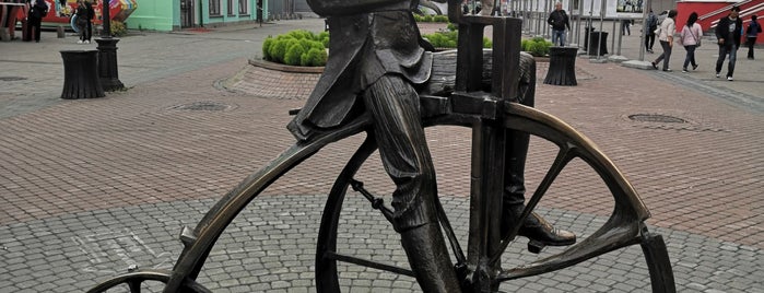 Памятник первому изобретателю велосипеда/Monument to the first inventor of the bicycle is one of Мой Екатеринбург.