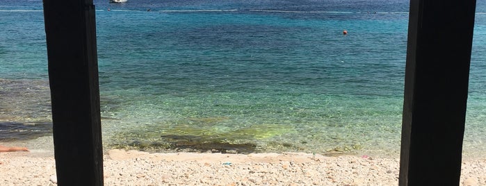 Teplush Beach is one of Tempat yang Disukai Gwen.