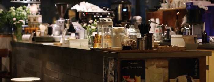 PROPER COFFEE BAR is one of Best in Seoul 3.
