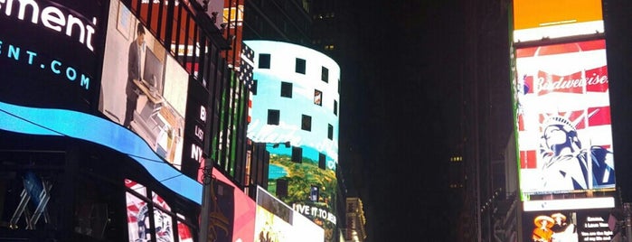 Times Square is one of P-미국.