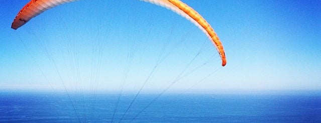 Fly Cape Town Paragliding is one of Lugares favoritos de Vinicius.